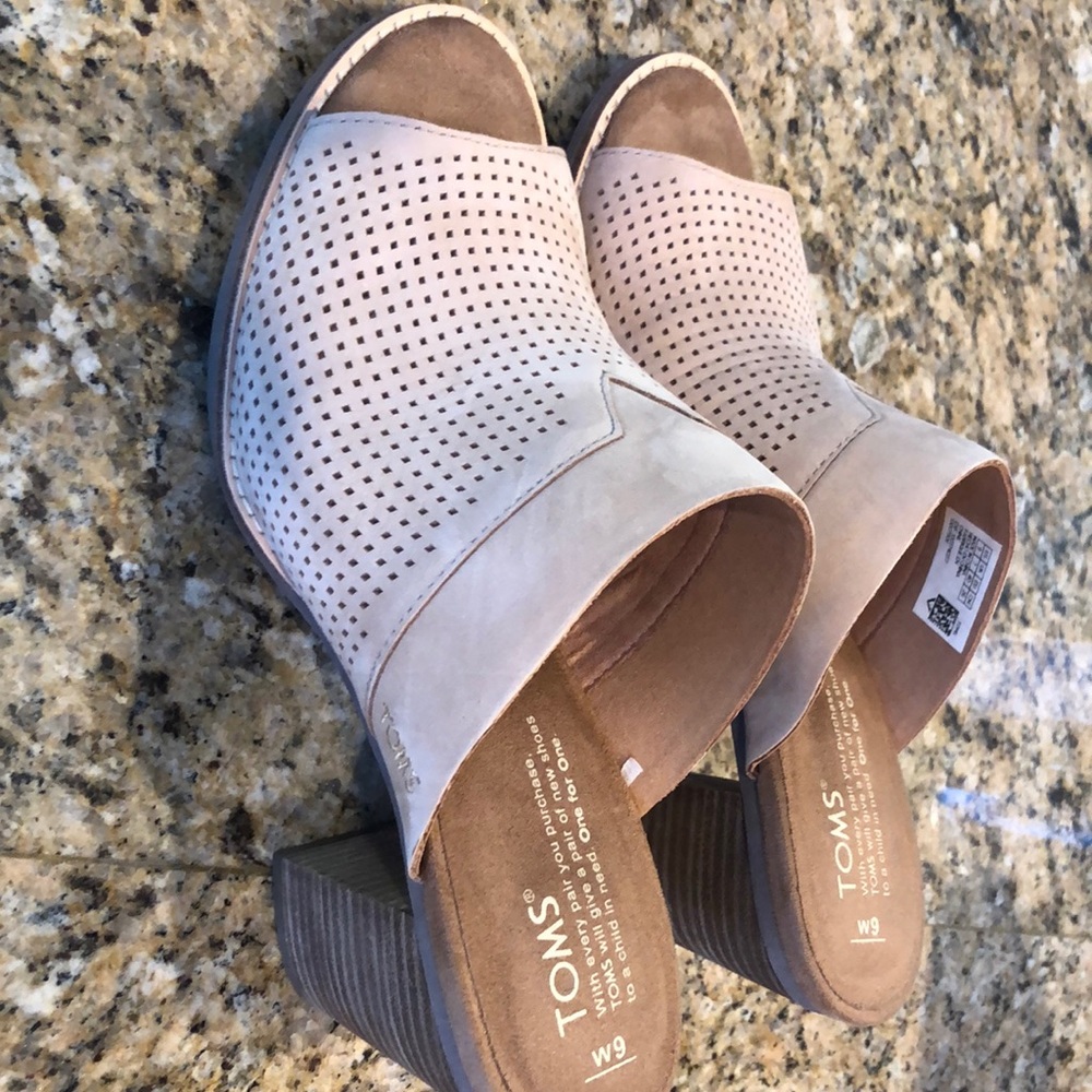 Toms Majorca Mule Sandstorm Nubuck Size 9